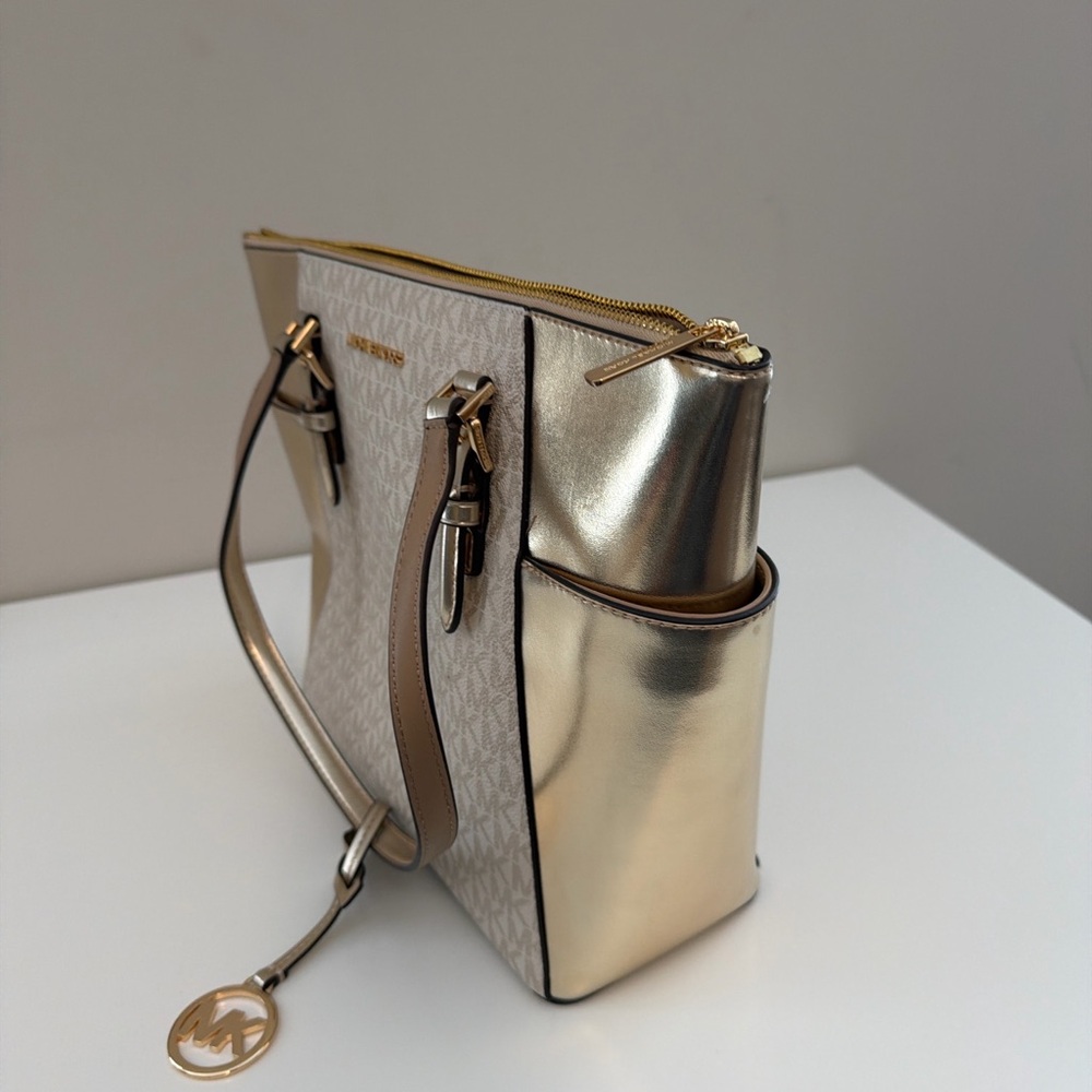 Michael Kors Metallic Gold and Beige Tote with matching wallet - Picture 2 of 4